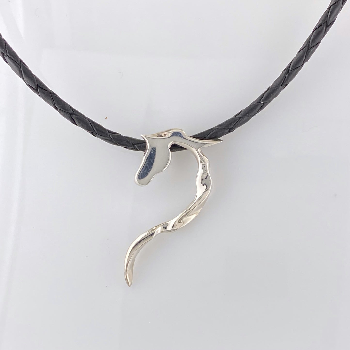 Ribbon Pendant