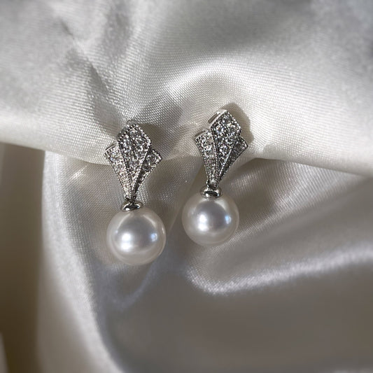 Art Deco Pearl and Diamond Dangle Earrings